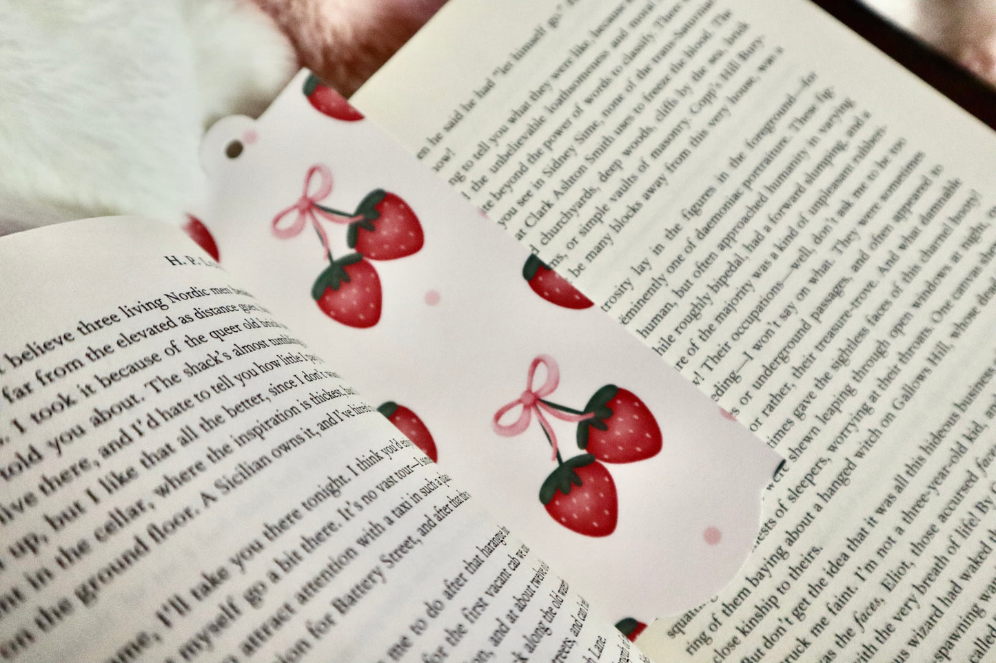 Coquette themed set of 4 bookmarks | Gifts for book lovers | Bow bookmarks | Soft girl Girly aesthetic pink bow cherry strawberry gingham